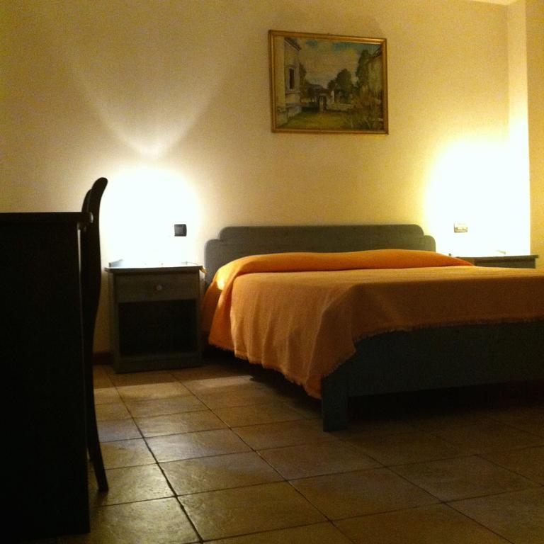 Rosarancio Bed & Breakfast Басано дел Грапа Стая снимка